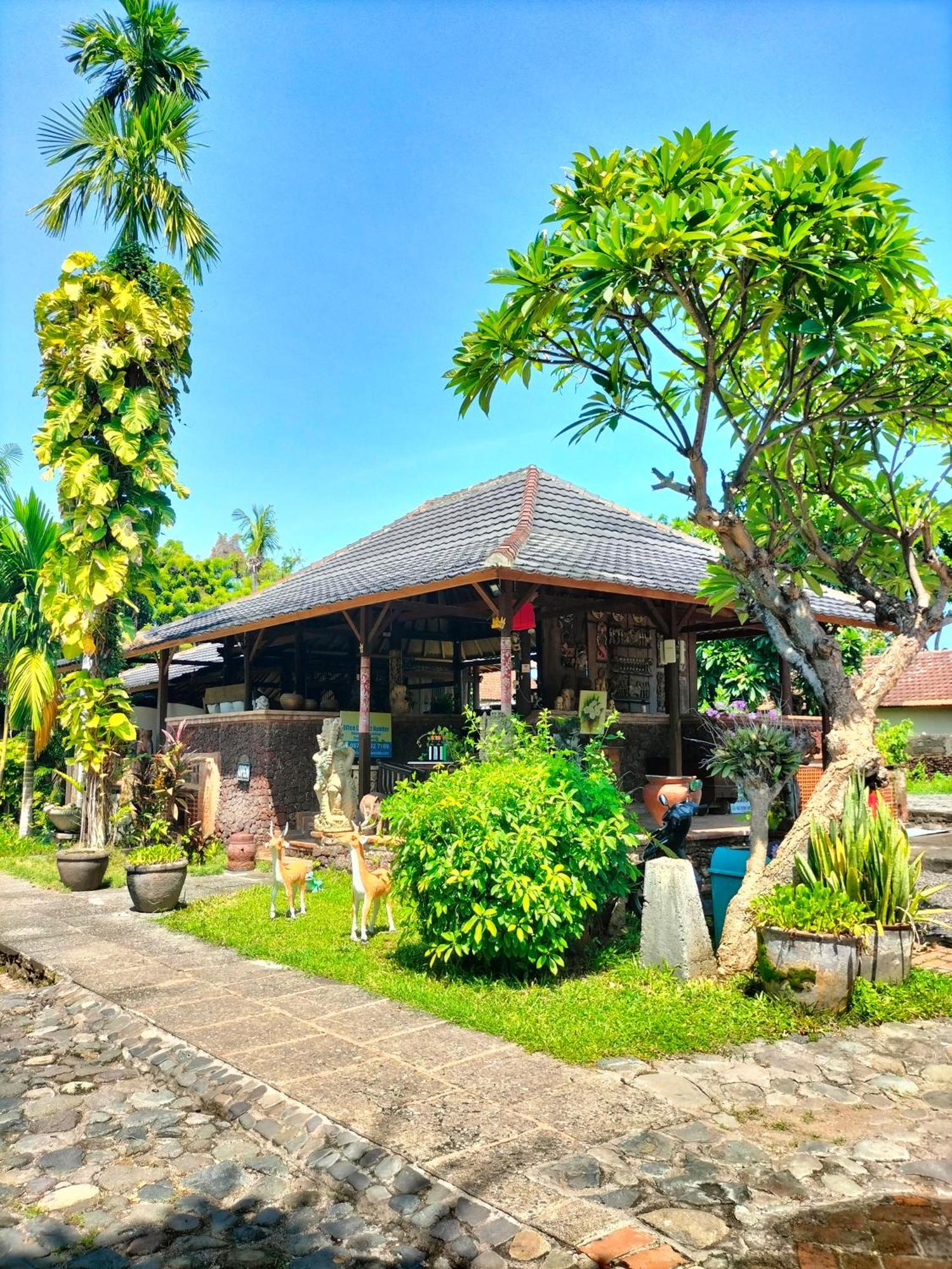 Hotel Seaside Lovina Ngoại thất bức ảnh