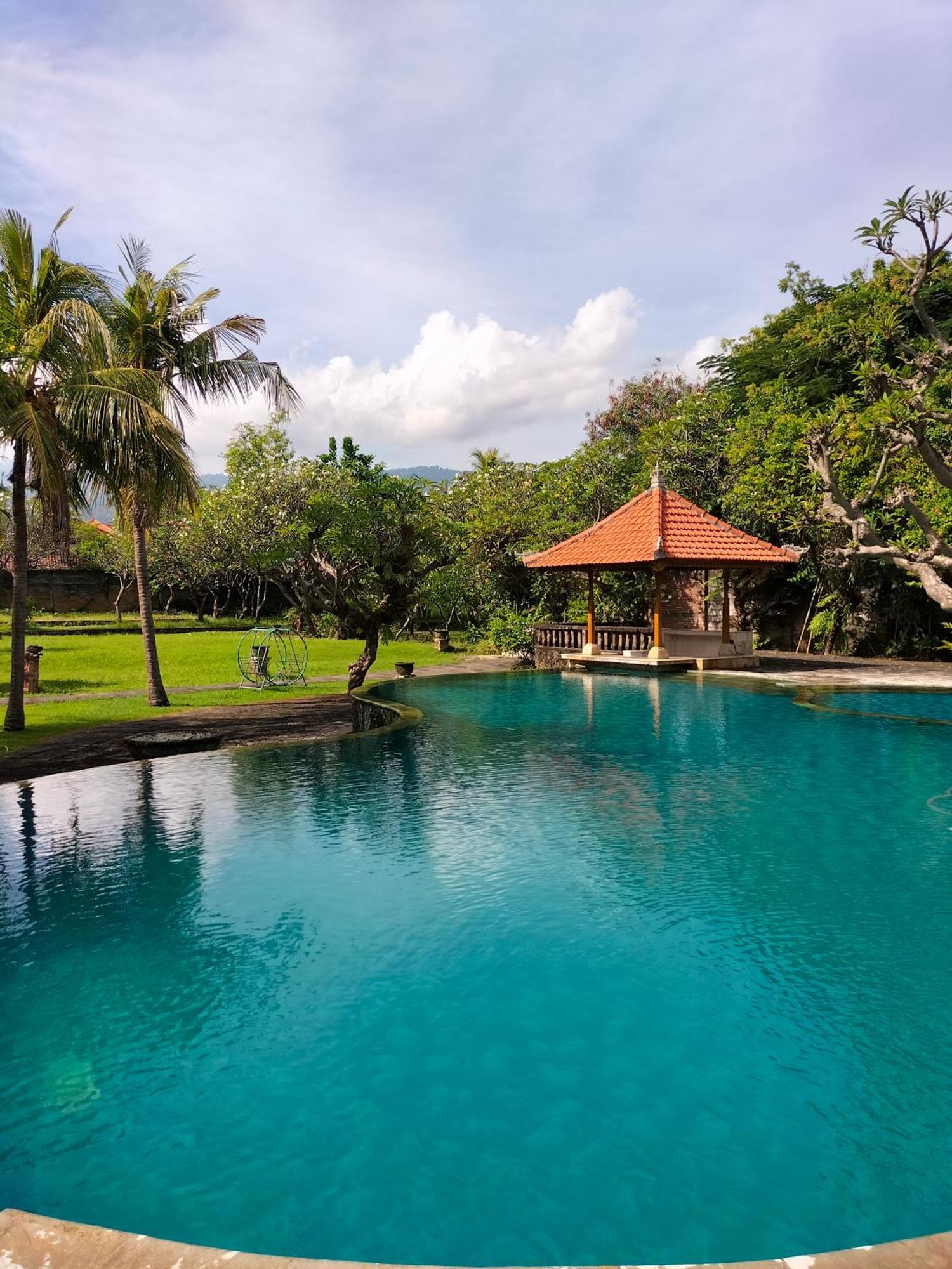 Hotel Seaside Lovina Ngoại thất bức ảnh