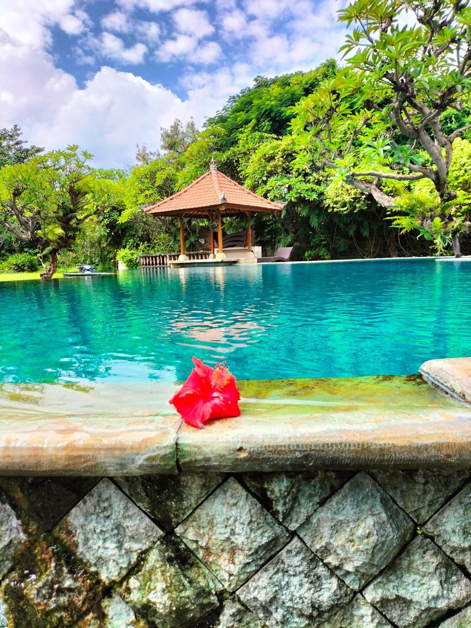 Hotel Seaside Lovina Ngoại thất bức ảnh