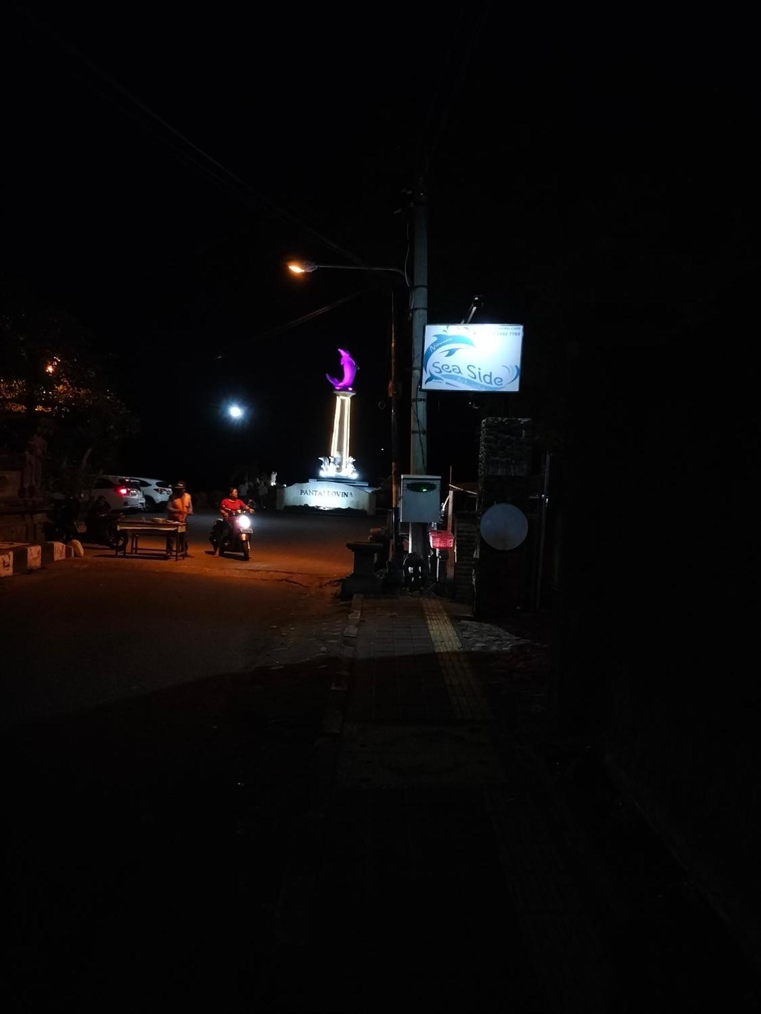 Hotel Seaside Lovina Ngoại thất bức ảnh