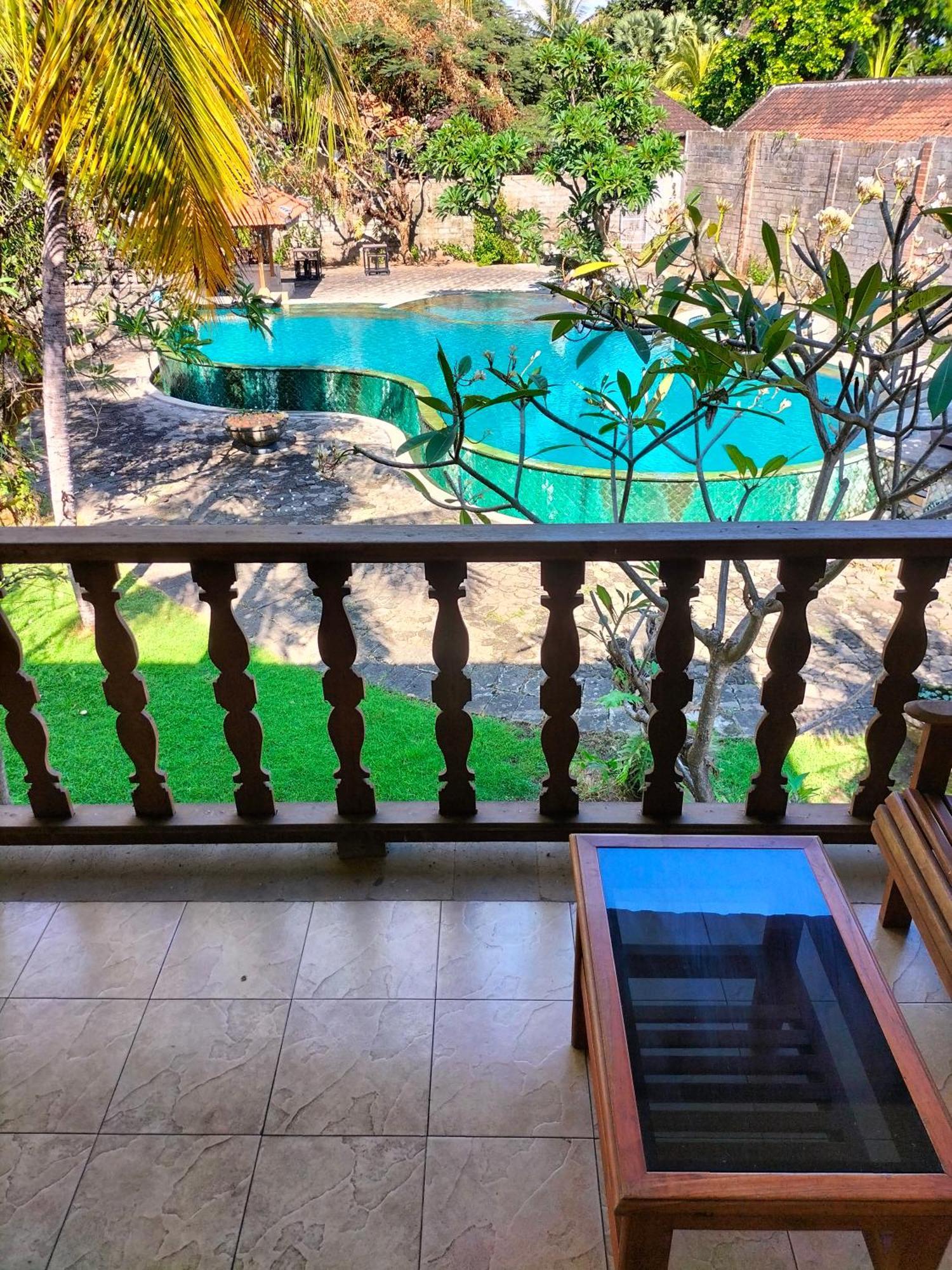 Hotel Seaside Lovina Ngoại thất bức ảnh