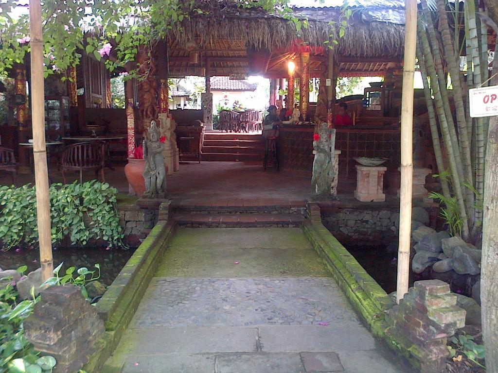 Hotel Seaside Lovina Ngoại thất bức ảnh