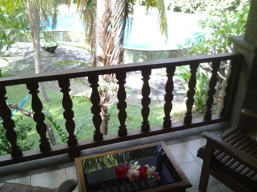 Hotel Seaside Lovina Ngoại thất bức ảnh