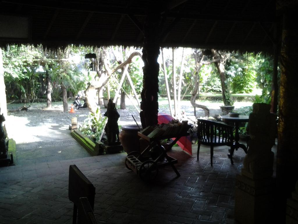 Hotel Seaside Lovina Ngoại thất bức ảnh