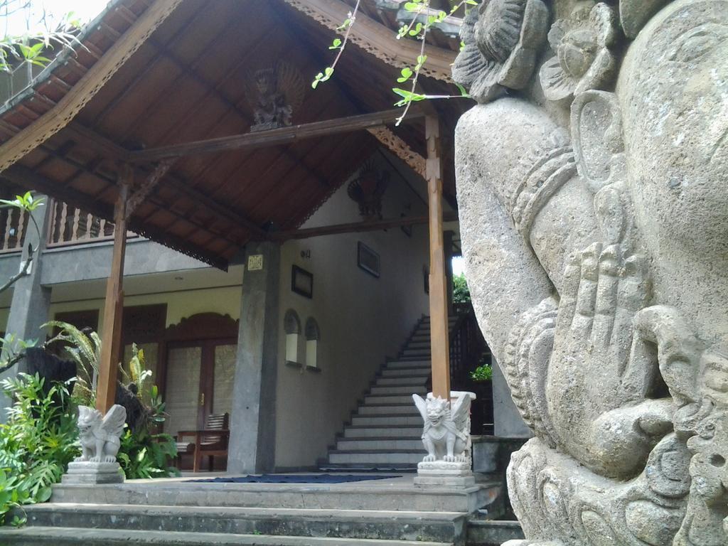 Hotel Seaside Lovina Ngoại thất bức ảnh