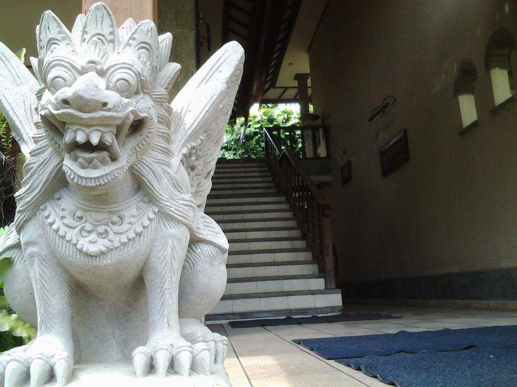 Hotel Seaside Lovina Ngoại thất bức ảnh